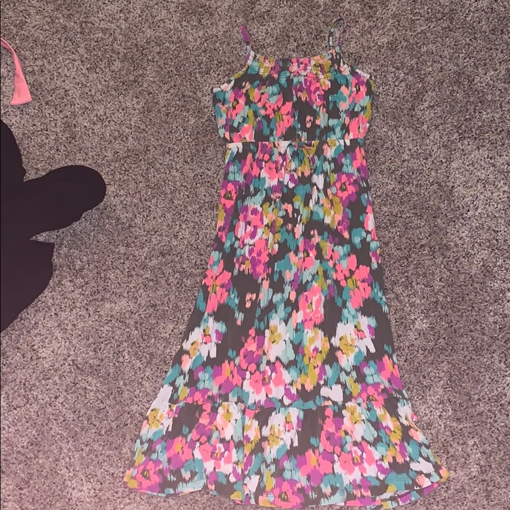 Girls dress.